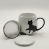 Tazza il Coccolo con filtro inox decoro gatto nero collare rosso ml 420 - immagine 4