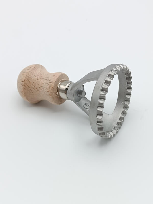 Stampino ravioli tondo cm 8 - immagine 2